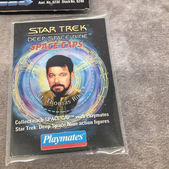 2 STAR TREK Deep Space Nine Playmates Loose Figures-Lt. Riker, Vedek Bareil - Picture 6 of 14